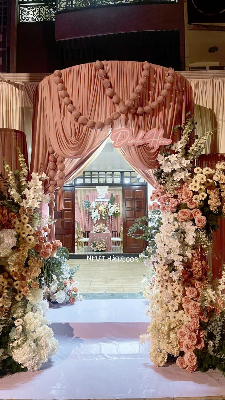Dịch vụ trang trí tiệc đính hôn Bình Dương – Nhựt Hà Decor
